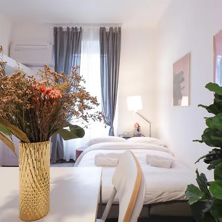 Apartment Primopiano - Custodi Milan