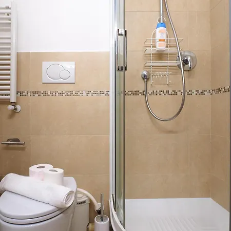Apartament Primopiano - Custodi Mediolan