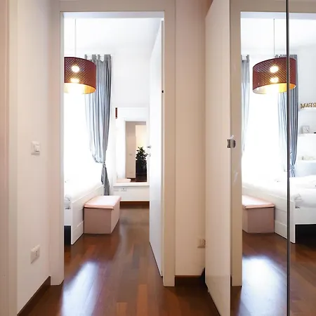 Primopiano - Custodi Apartament *